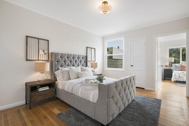 Choosing The Right Area Rug Under Bed